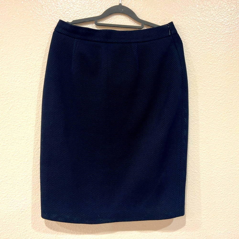 Carolina Herrera skirt size 8
